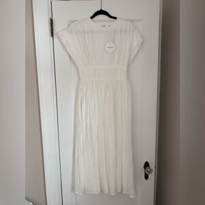 NWT Storia Ivory Dress
